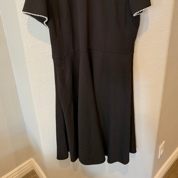 Gal Meets Glam Collection Victoria Pearly Trim Fit & Flare Dress (20) - Picture 7 of 7